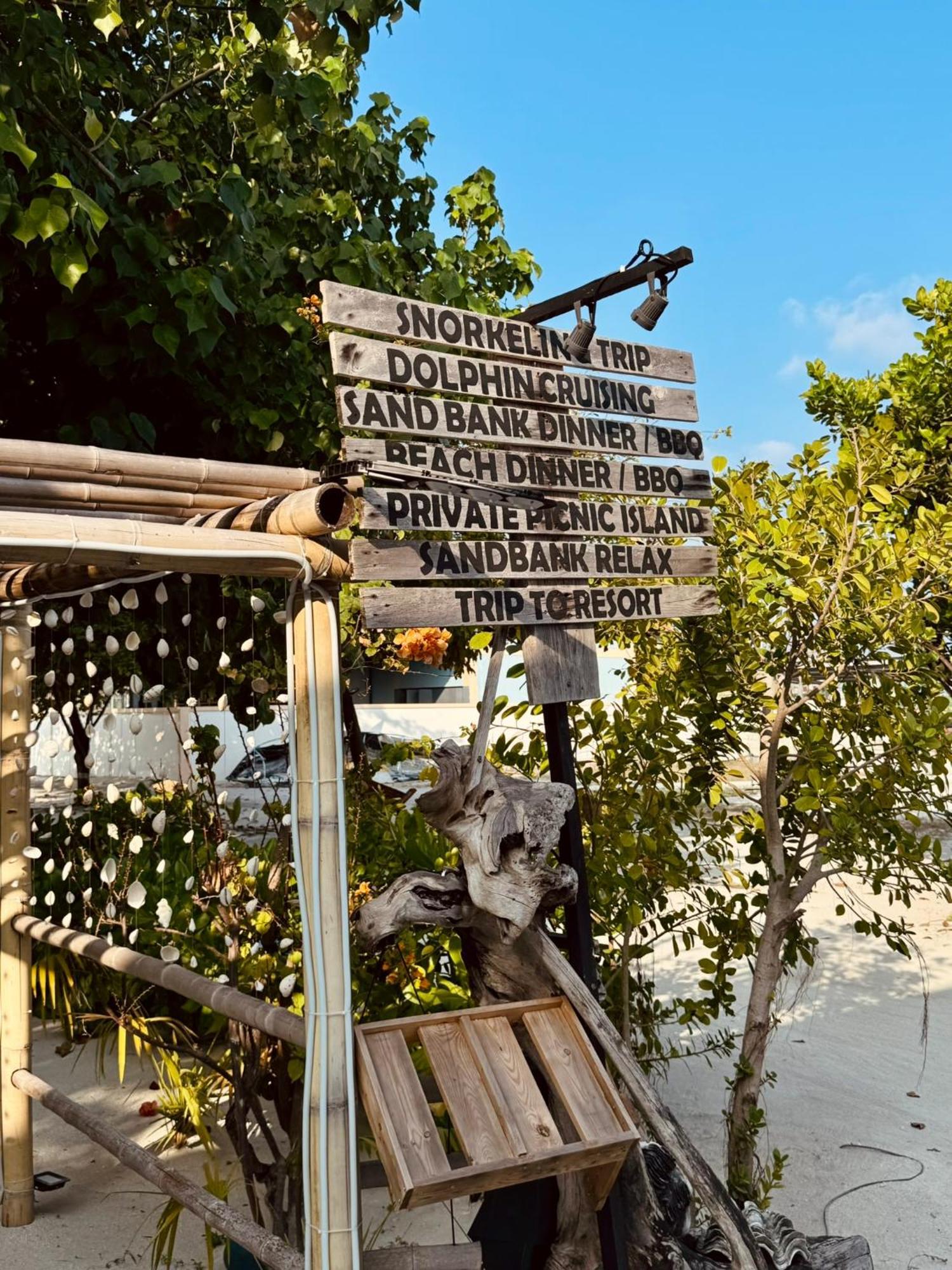 Ameera Maldives Dhiffushi Exterior photo