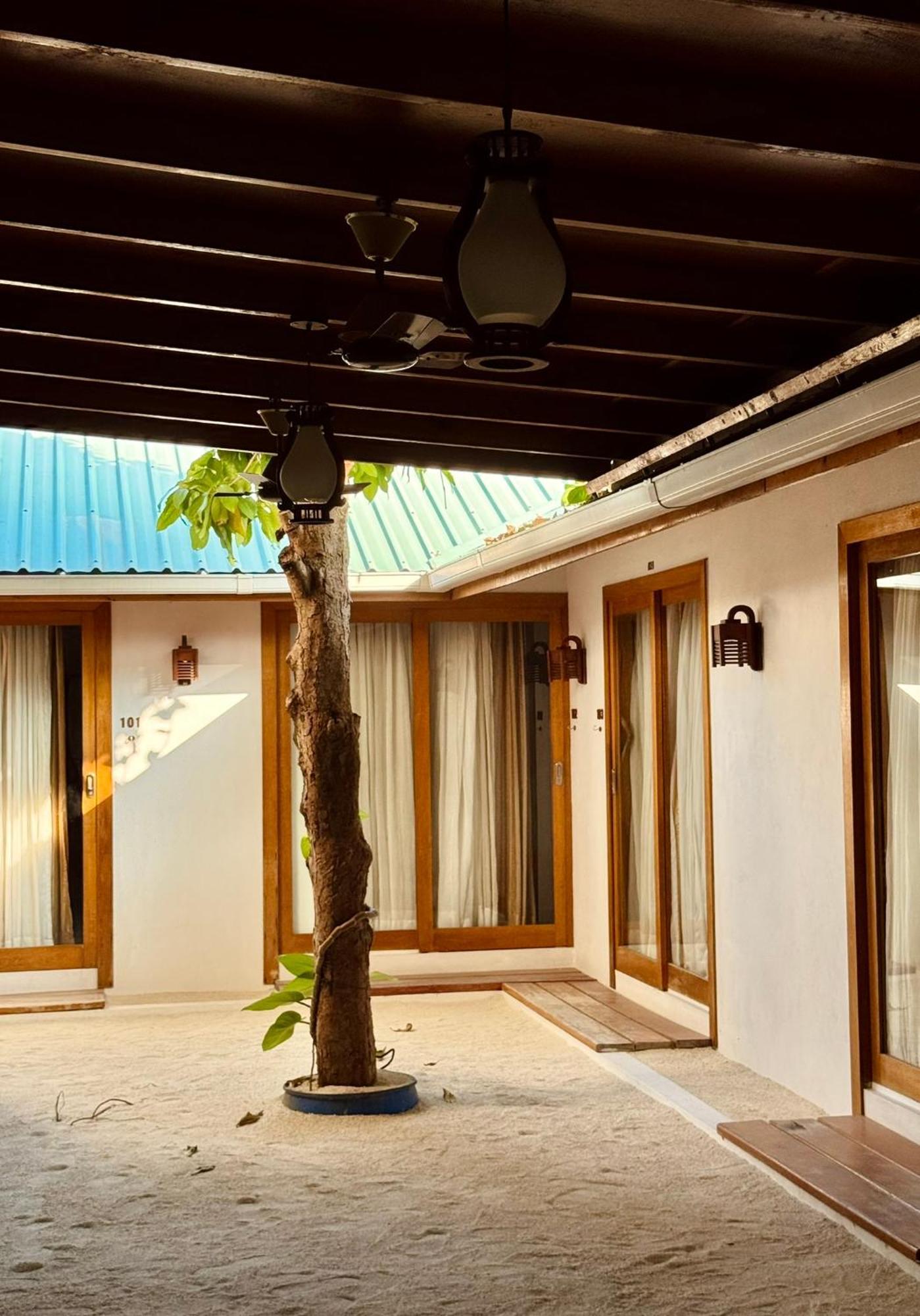 Ameera Maldives Dhiffushi Exterior photo