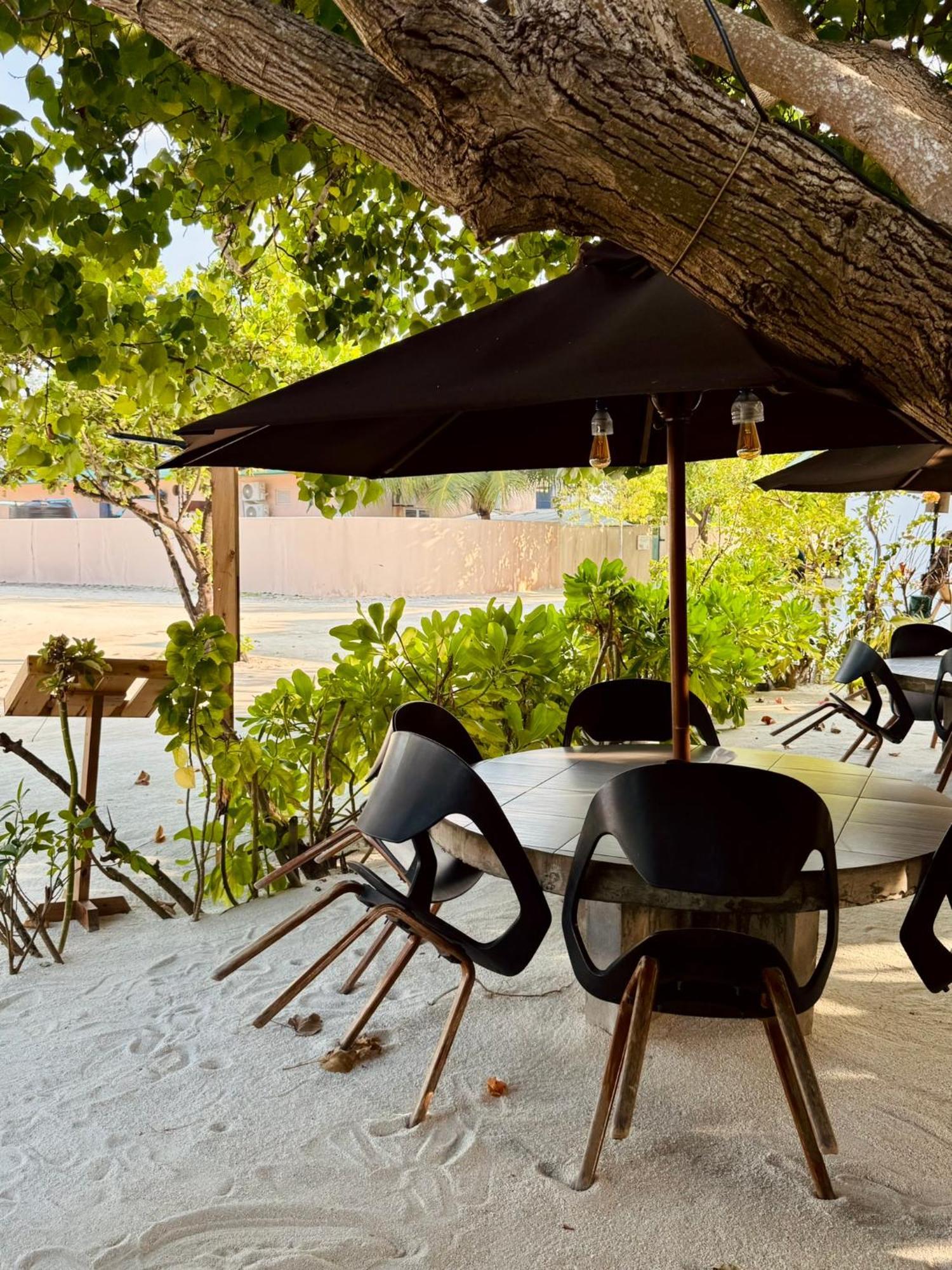 Ameera Maldives Dhiffushi Exterior photo