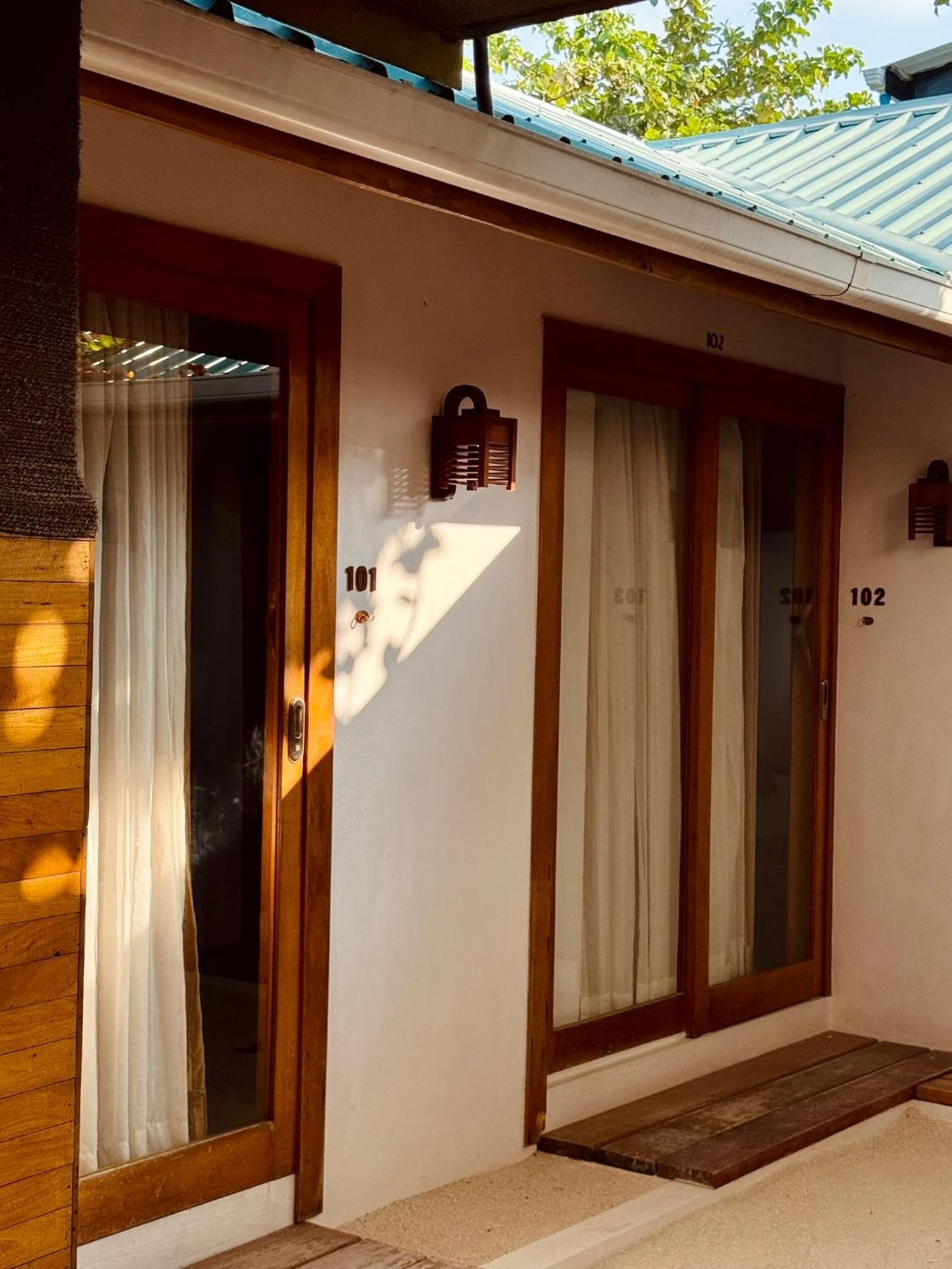Ameera Maldives Dhiffushi Exterior photo