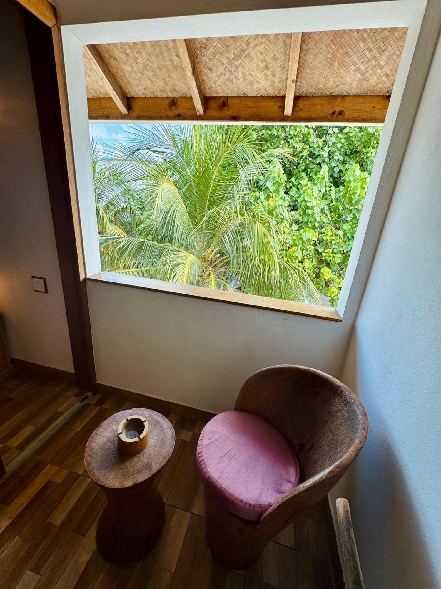 Ameera Maldives Dhiffushi Exterior photo