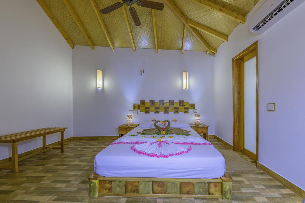 Ameera Maldives Dhiffushi Exterior photo
