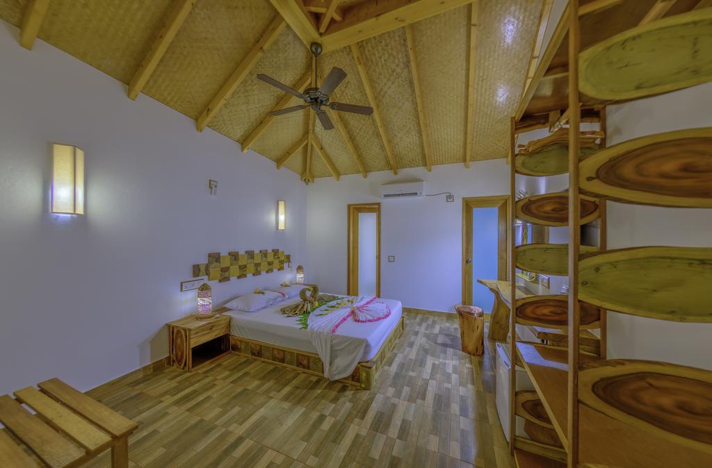 Ameera Maldives Dhiffushi Exterior photo